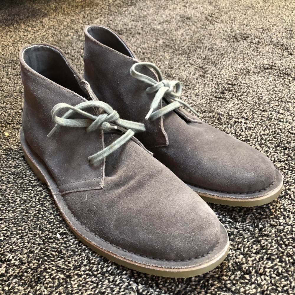 NWOT American Eagle Chukka Boots